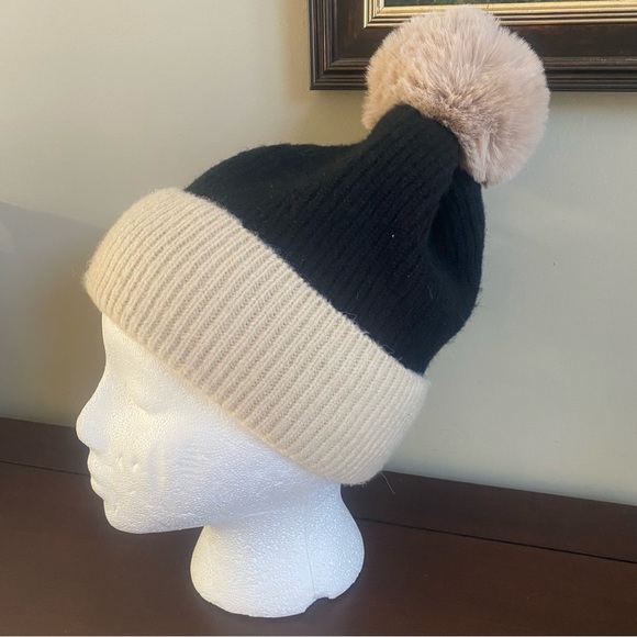 Two Tone Knit Pom Pom Beanie Hat - Picture 1 of 6